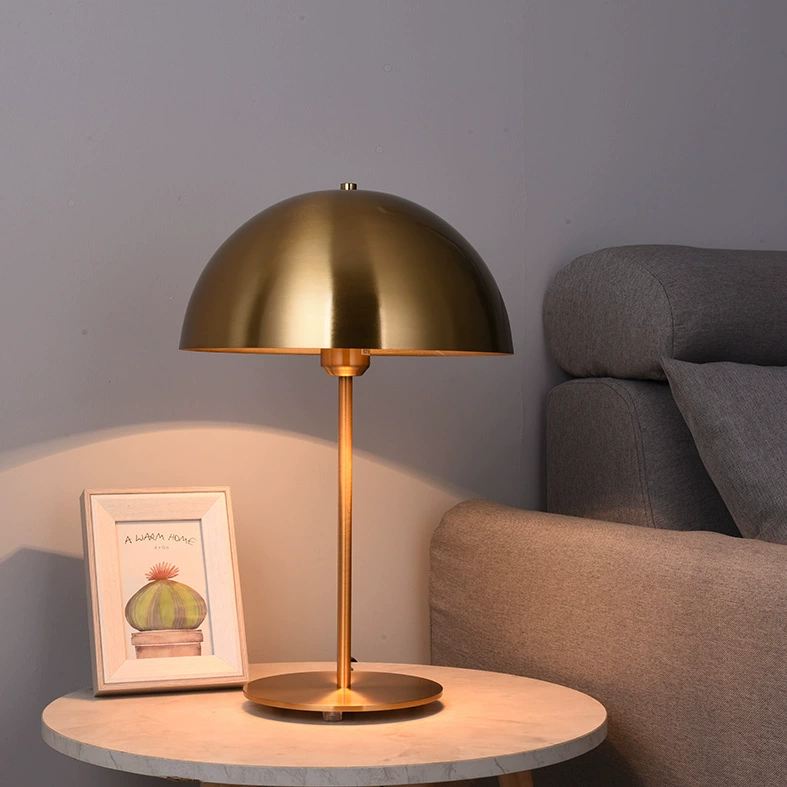 Kreative bunte Pilz-Tischlampe