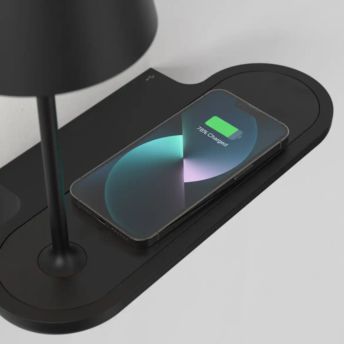 Lampu dinding multifungsi untuk samping tempat tidur